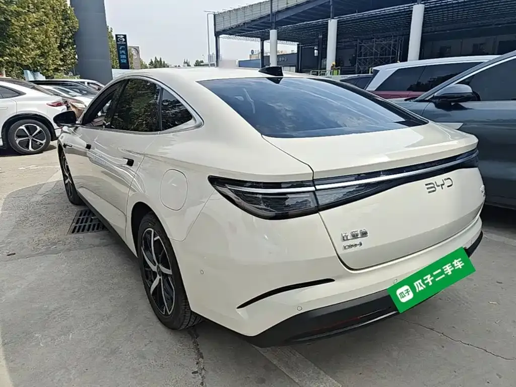 BYD Seal 07 DM-i — фото 2