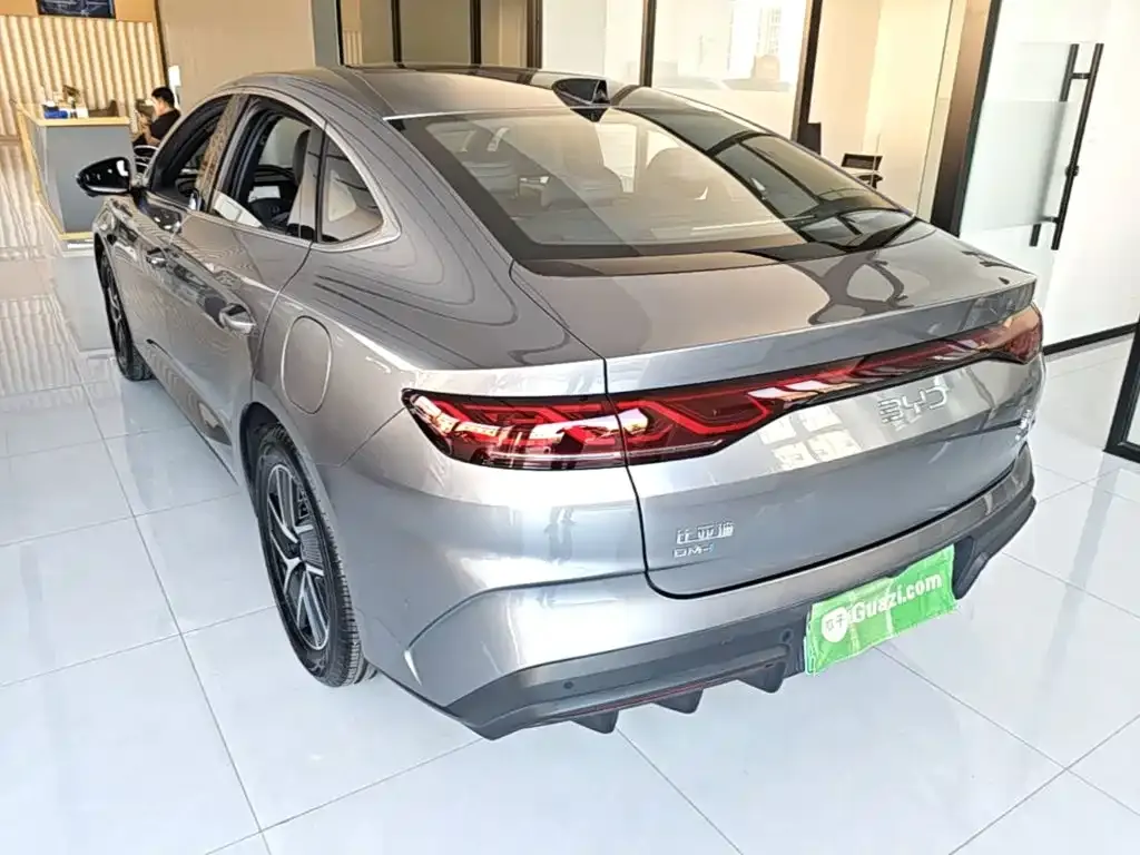 BYD Qin L — фото 9