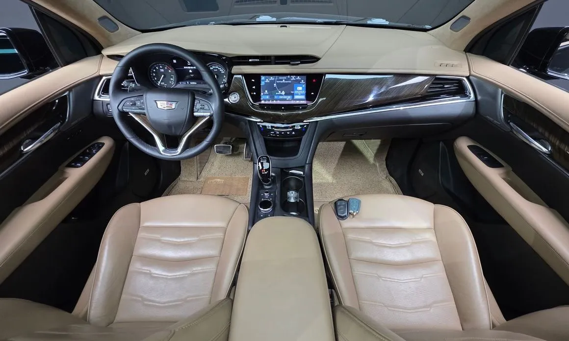 Cadillac XT6 — фото 9