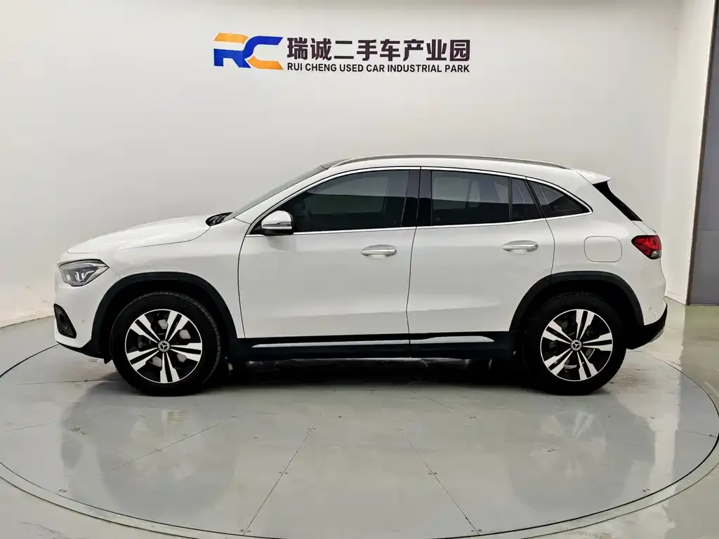 Mercedes-Benz GLA — фото 4