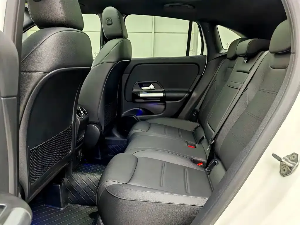 Mercedes-Benz GLA — фото 10