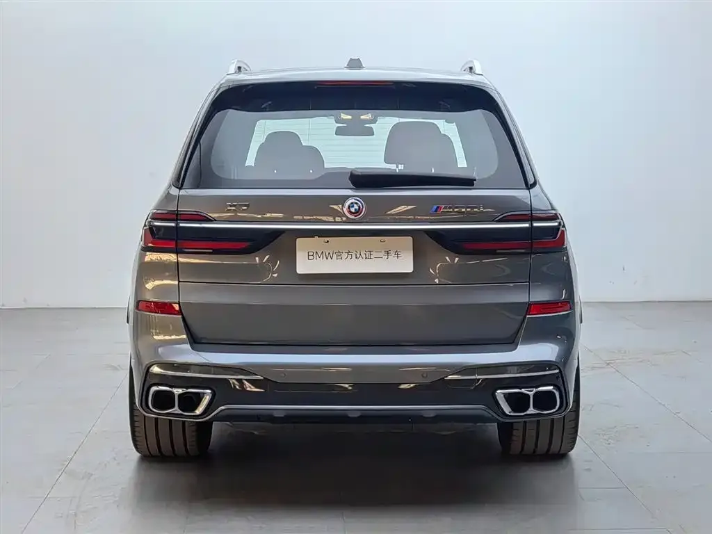 BMW X7 M60i — фото 8