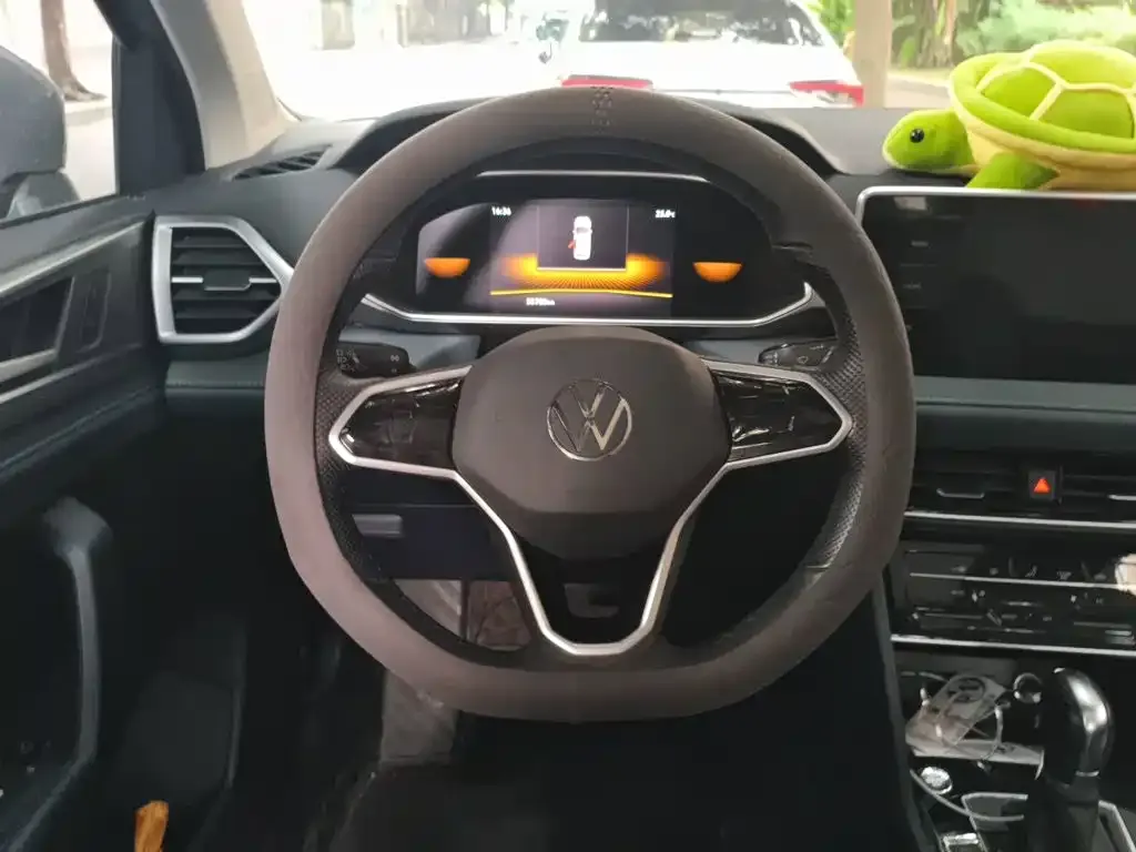Volkswagen Tharu — фото 6