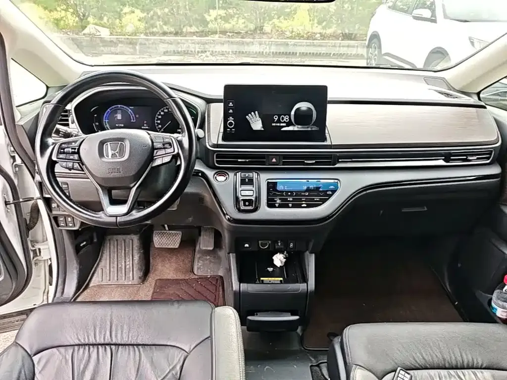 Honda Odyssey — фото 10