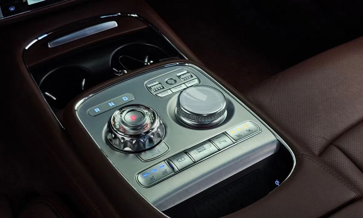Genesis G90 — фото 10