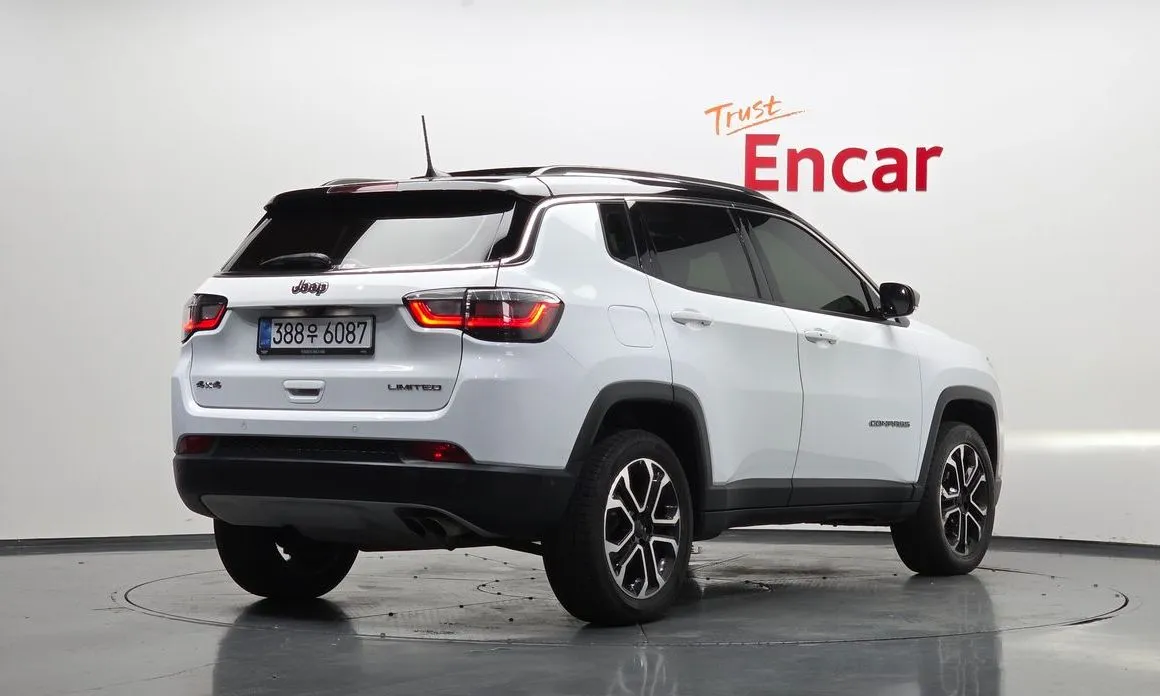 Jeep Compass — фото 3
