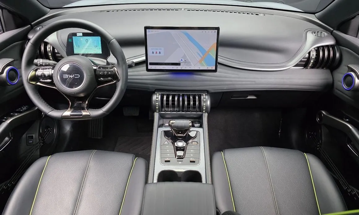 BYD Atto 3 — фото 10