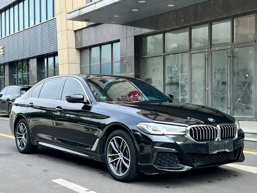 BMW 5 Series — фото 2