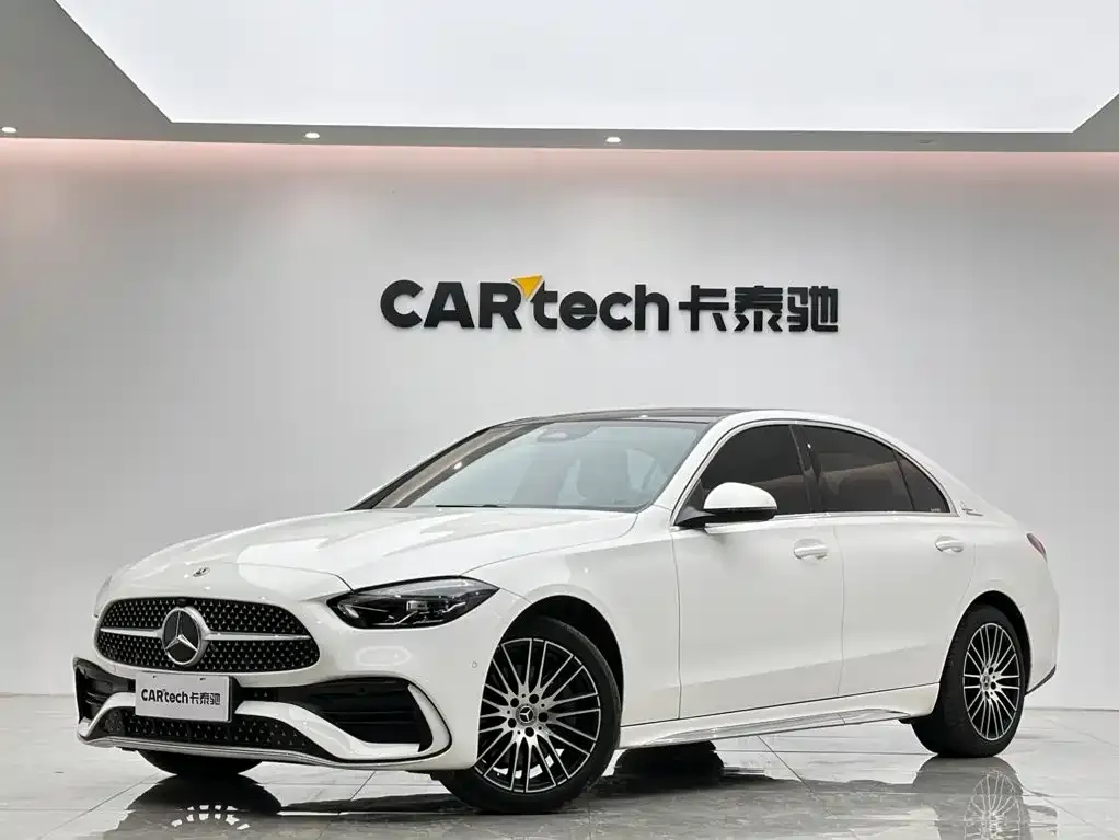 Mercedes-Benz C-Class — фото 1