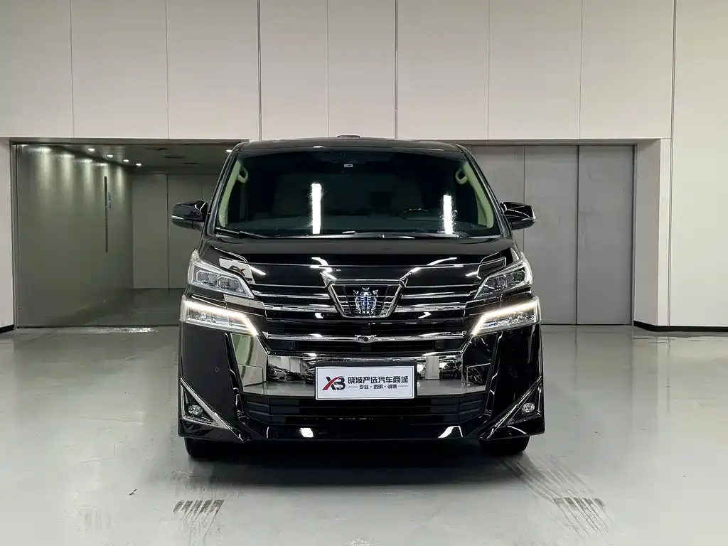 Toyota Vellfire — фото 5
