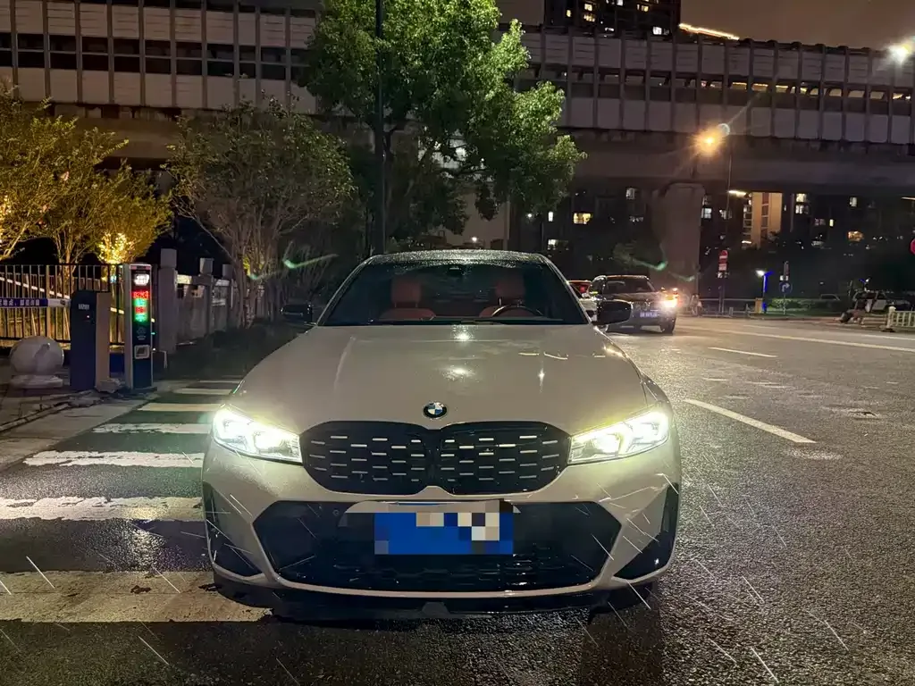 BMW 3 Series — фото 1