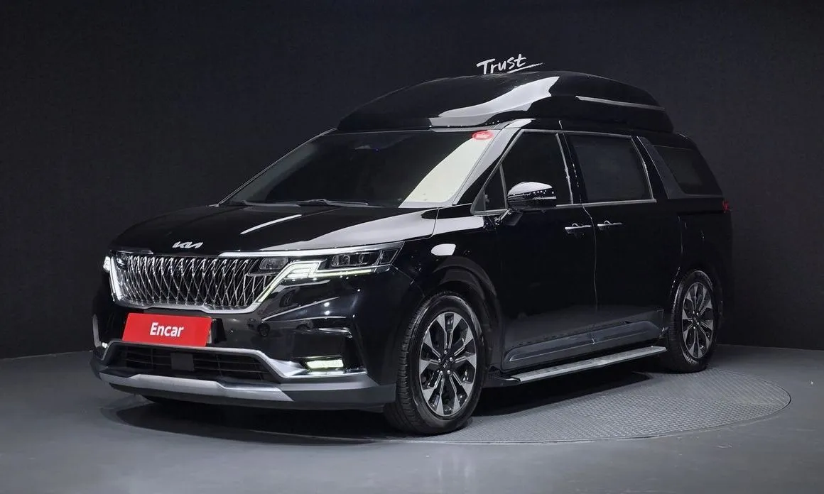 Kia Carnival — фото 1