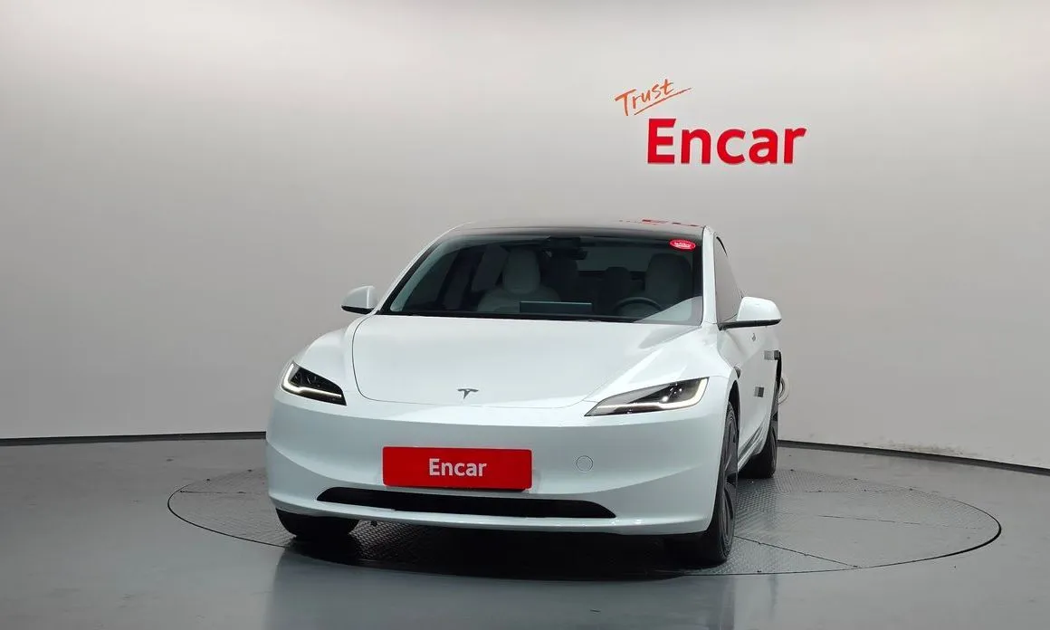 Tesla Model 3 — фото 3