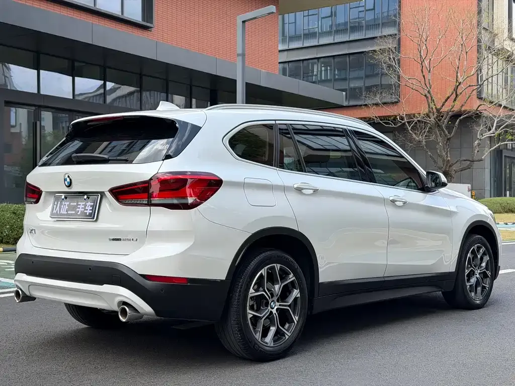 BMW X1 — фото 3