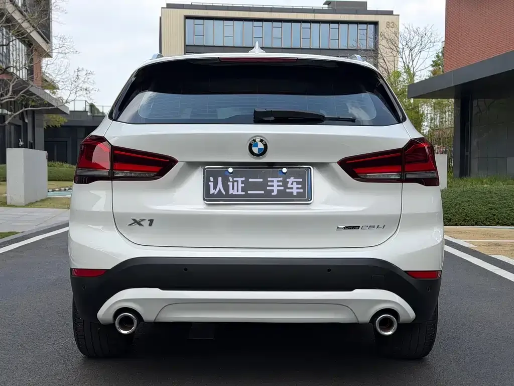 BMW X1 — фото 4