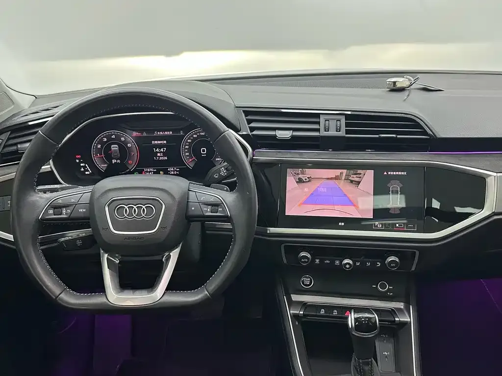 Audi Q3 — фото 10