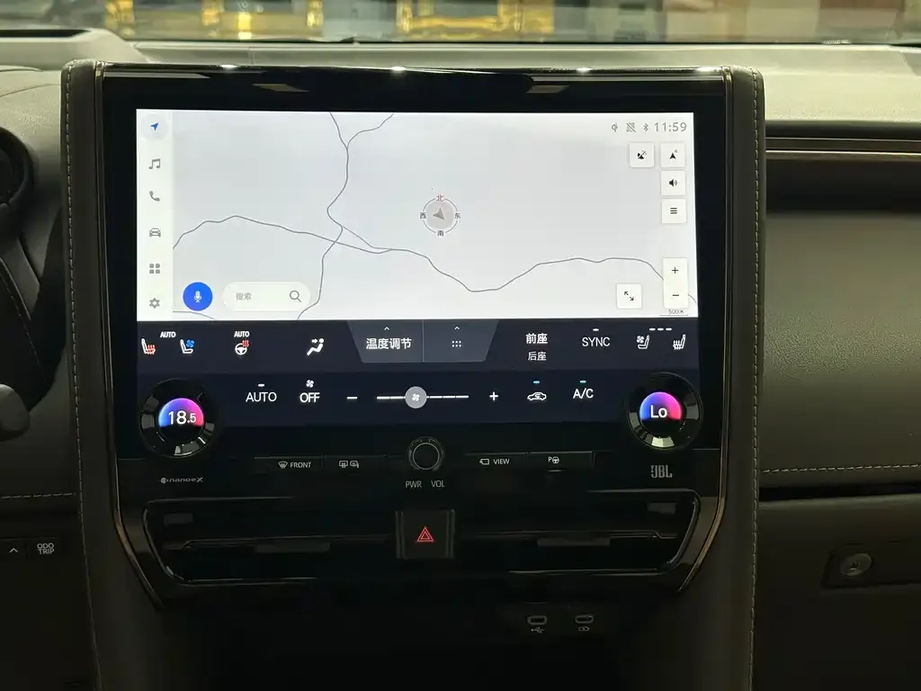 Toyota Alphard — фото 7