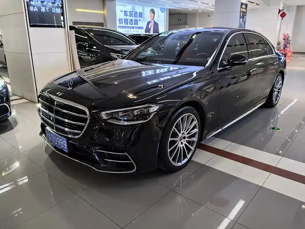 Mercedes-Benz S-Class — фото 1