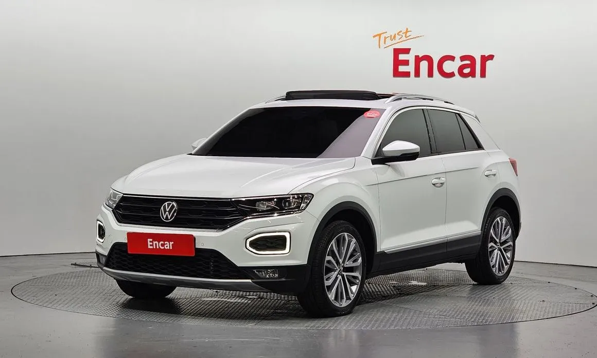 Volkswagen T-Roc — фото 1