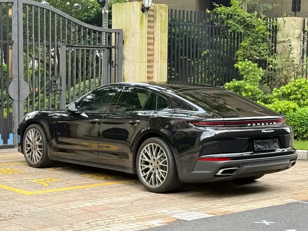 Porsche Panamera — фото 10