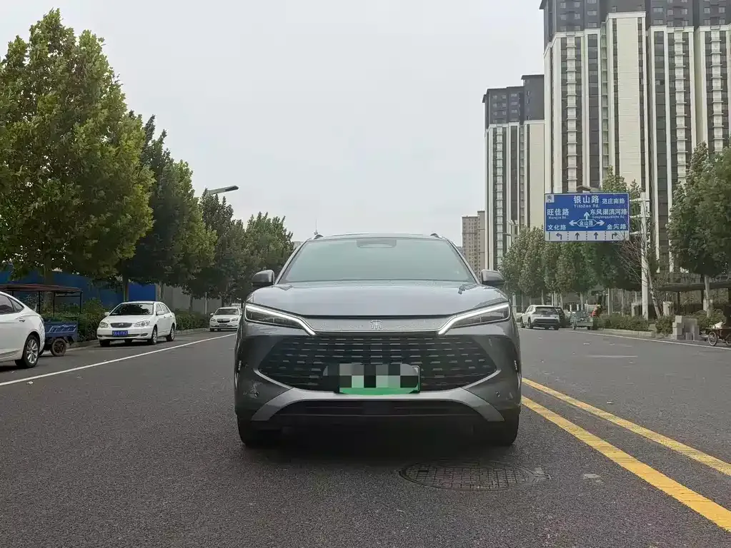 BYD L DM-i — фото 6