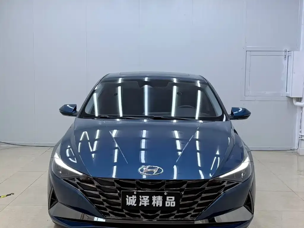 Hyundai Elantra — фото 7