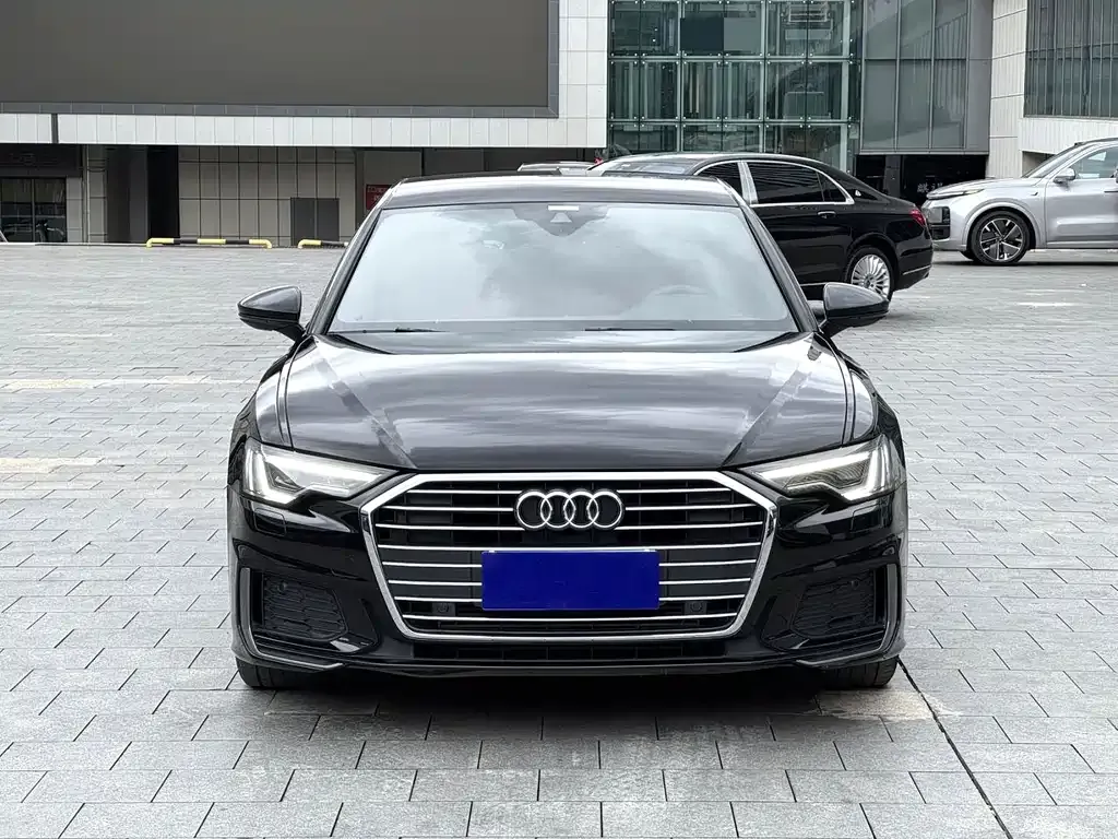 Audi A6L — фото 5