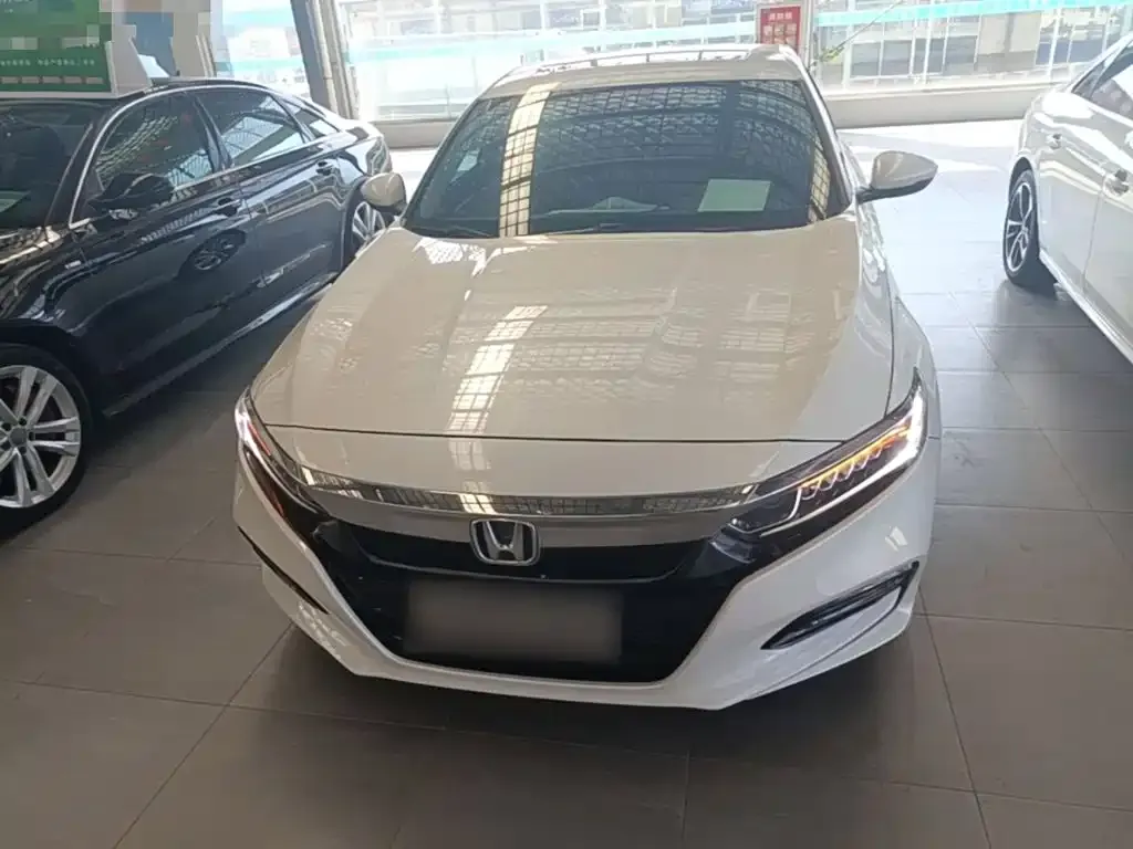 Honda Accord — фото 6