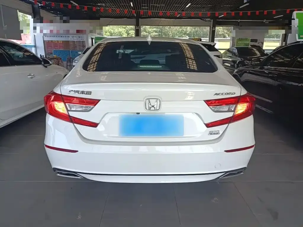 Honda Accord — фото 5