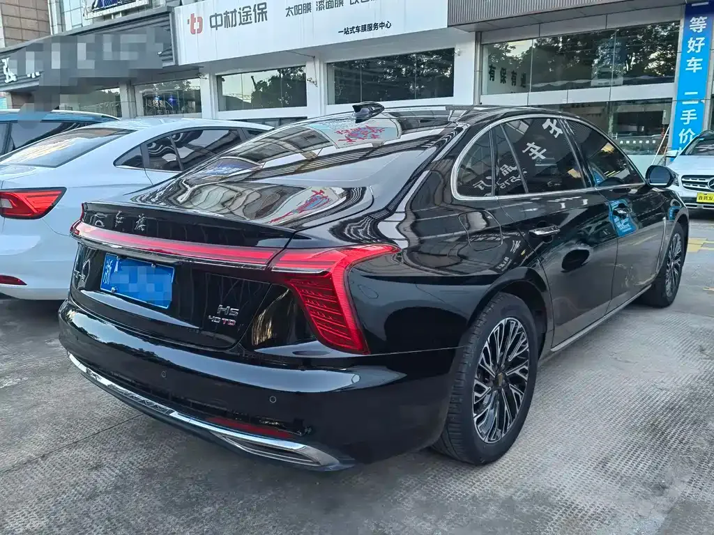 Hongqi H5 — фото 7