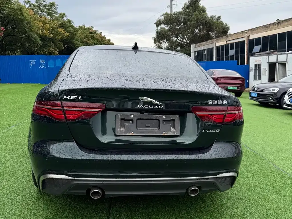 Jaguar XEL — фото 10