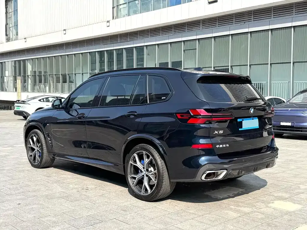 BMW X5 — фото 2