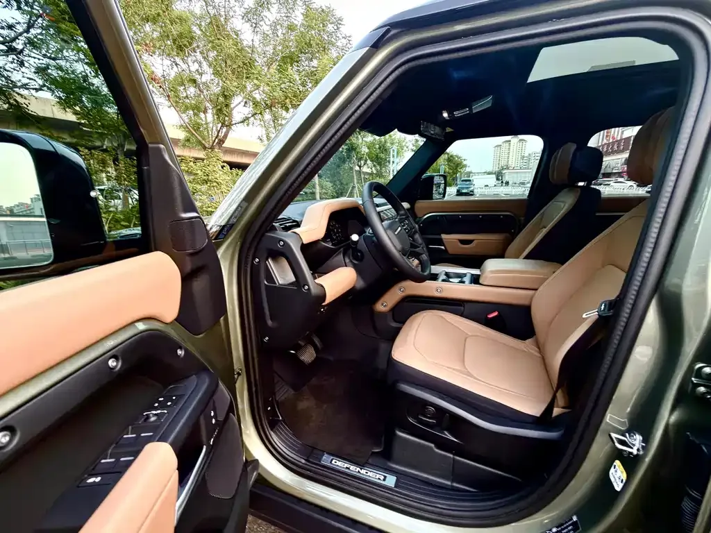 Land Rover Defender — фото 10