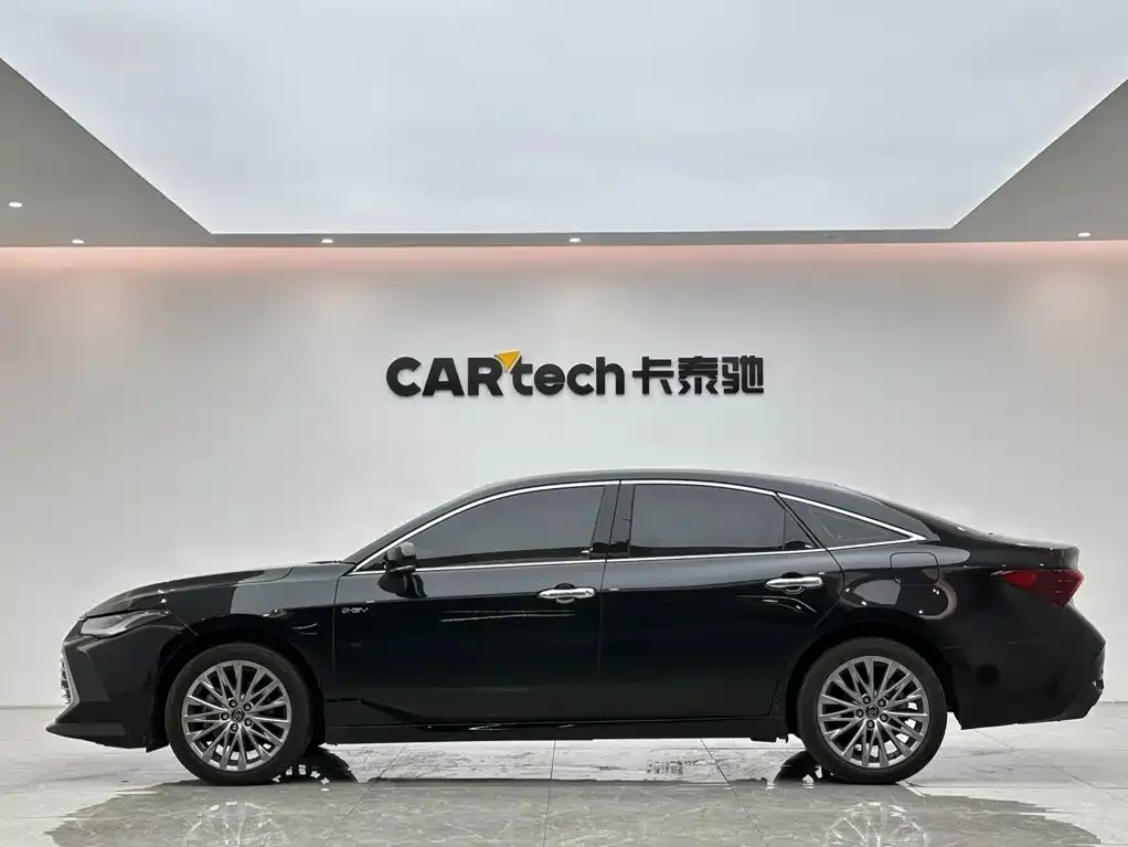 Toyota Avalon — фото 10