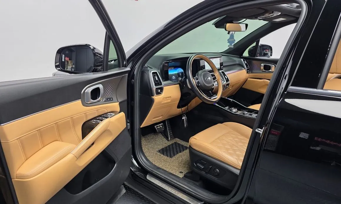 Kia Sorento — фото 8