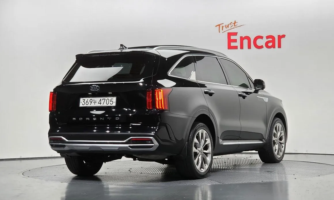 Kia Sorento — фото 6