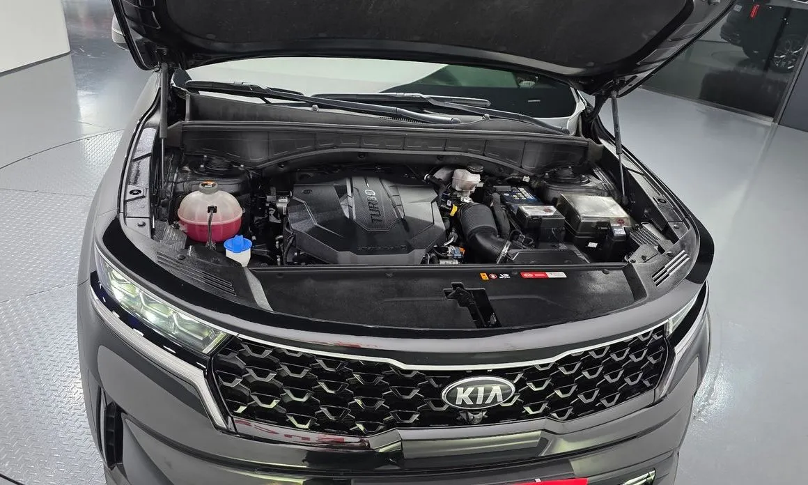 Kia Sorento — фото 7