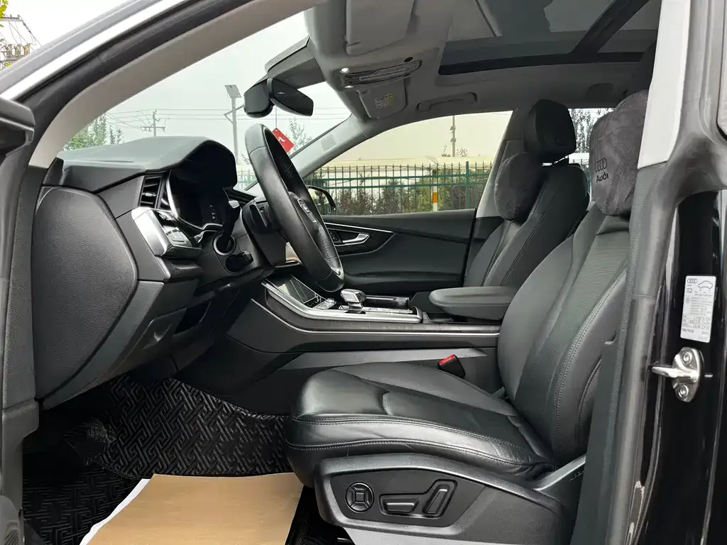Audi Q8 — фото 2