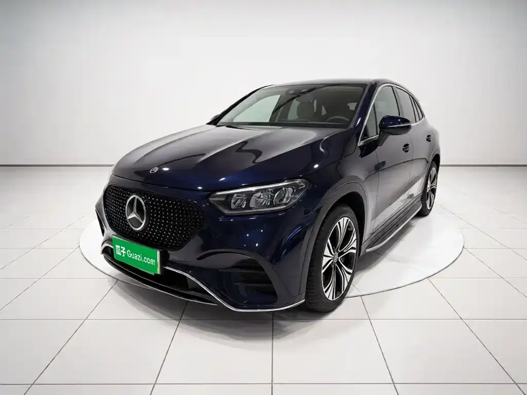 Mercedes-Benz EQE SUV — фото 1
