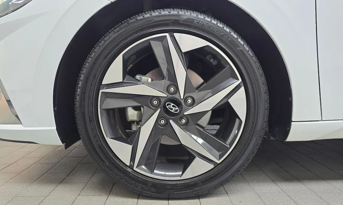 Hyundai AVANTE — фото 10