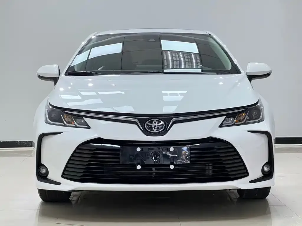 Toyota Corolla — фото 6
