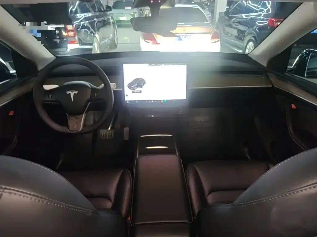 Tesla Model Y — фото 3