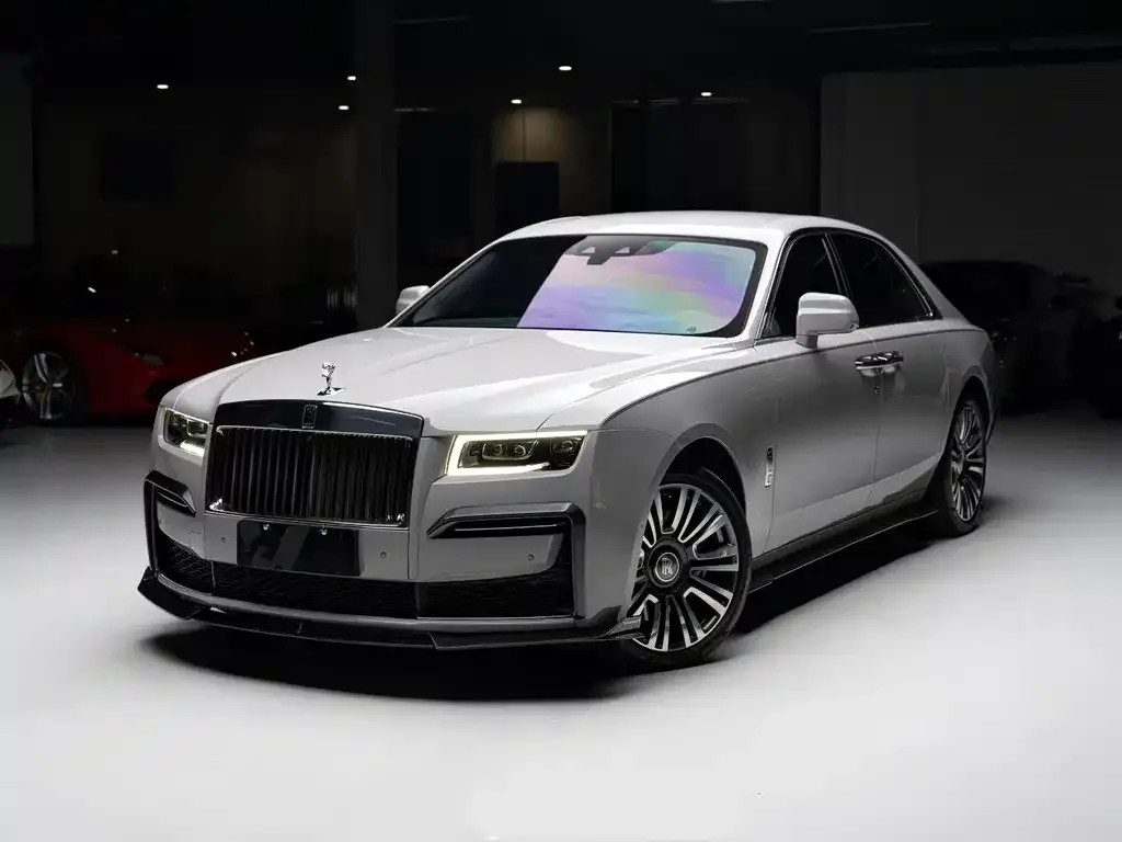 Rolls-Royce Ghost — фото 1