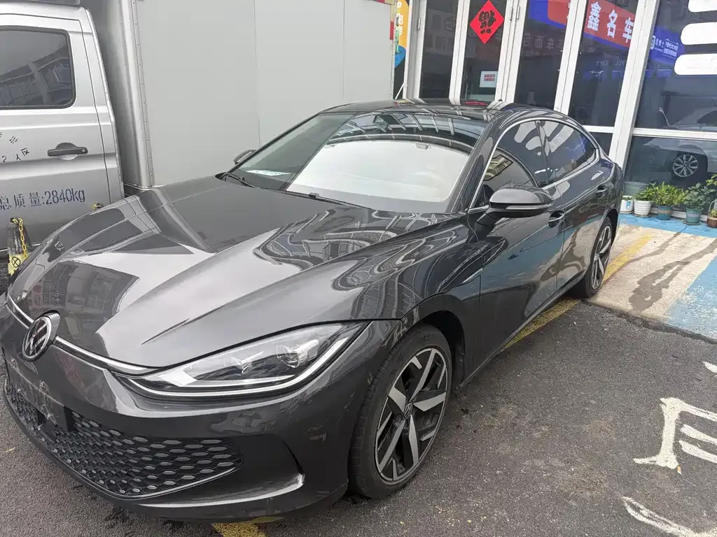 Volkswagen Lamando — фото 1