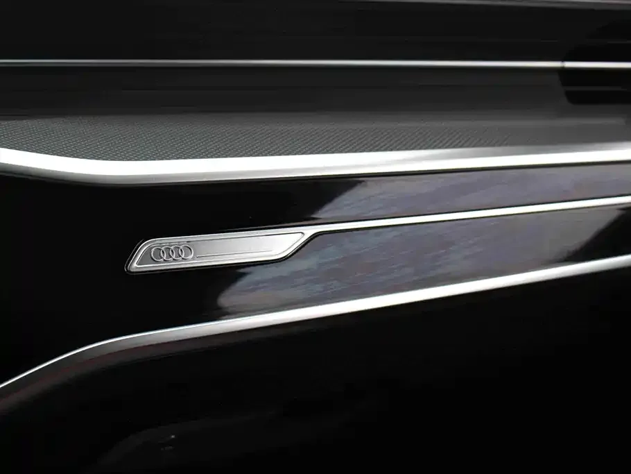 Audi A6L — фото 2