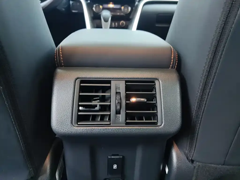 Mitsubishi Eclipse Cross — фото 9