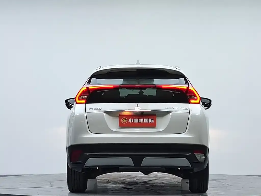 Mitsubishi Eclipse Cross — фото 2