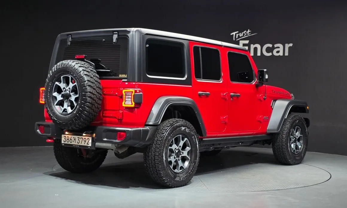 Jeep Wrangler — фото 10