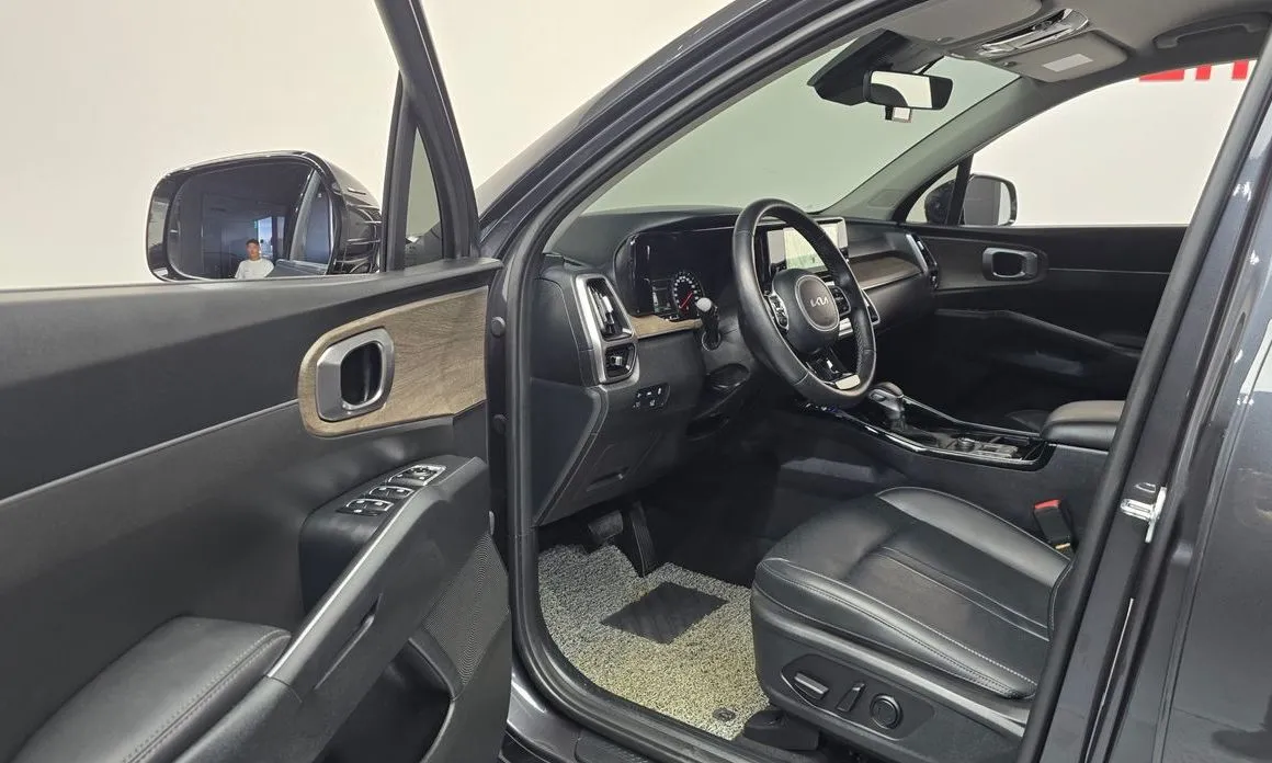 Kia Sorento — фото 6