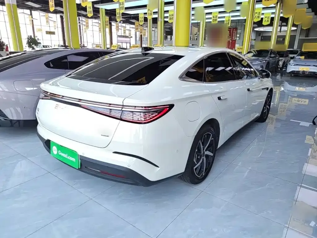 BYD Seal 07 DM-i — фото 3